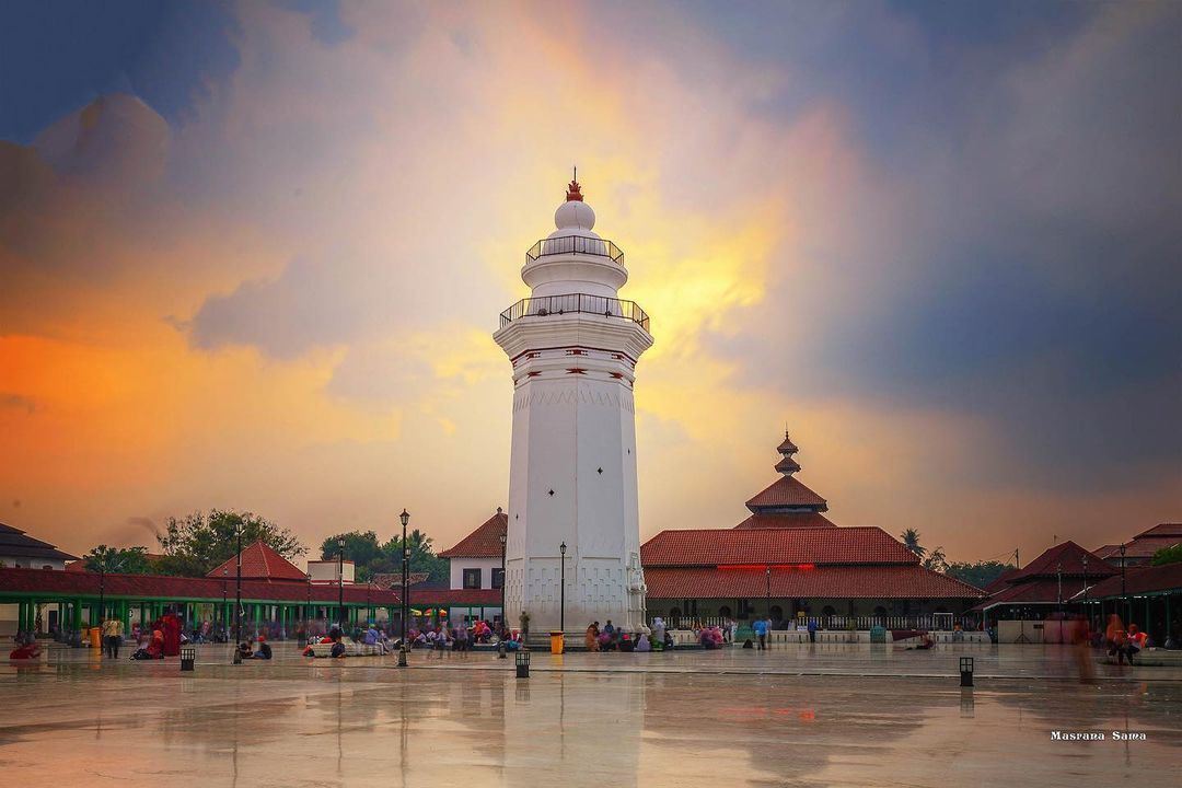 travel semarang